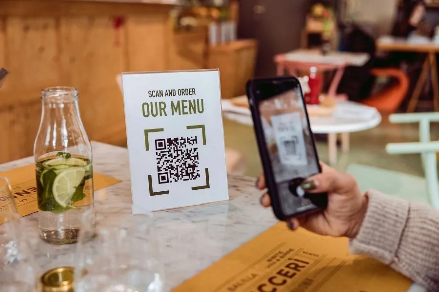 Why a QR Menu for Restaurants and Cafes Is the Smartest Upgrade for Modern Dining